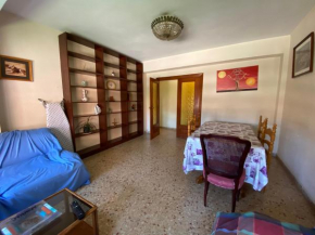 bigger flat for holiday near beach ideal for familie with climatisacion